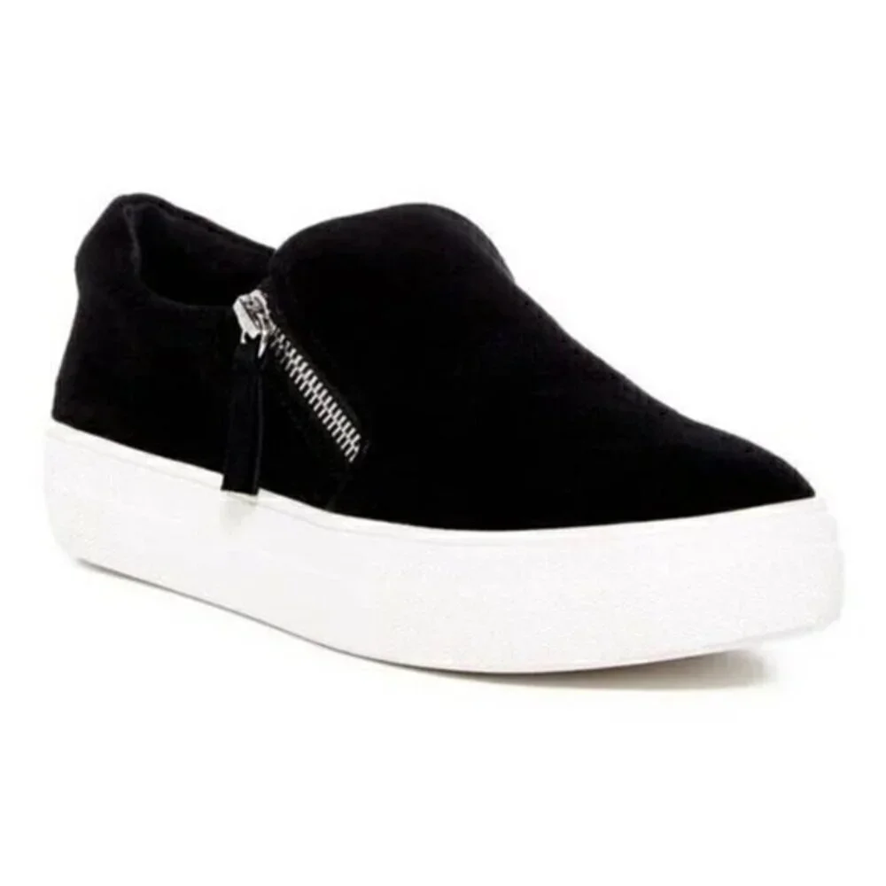 Steve Madden Glaammar Side Zip Slip-On Sneaker Size 8M Black Suede casual